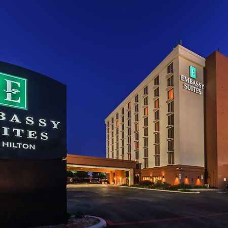 Embassy Suites By Hilton Dallas Market Center Екстериор снимка