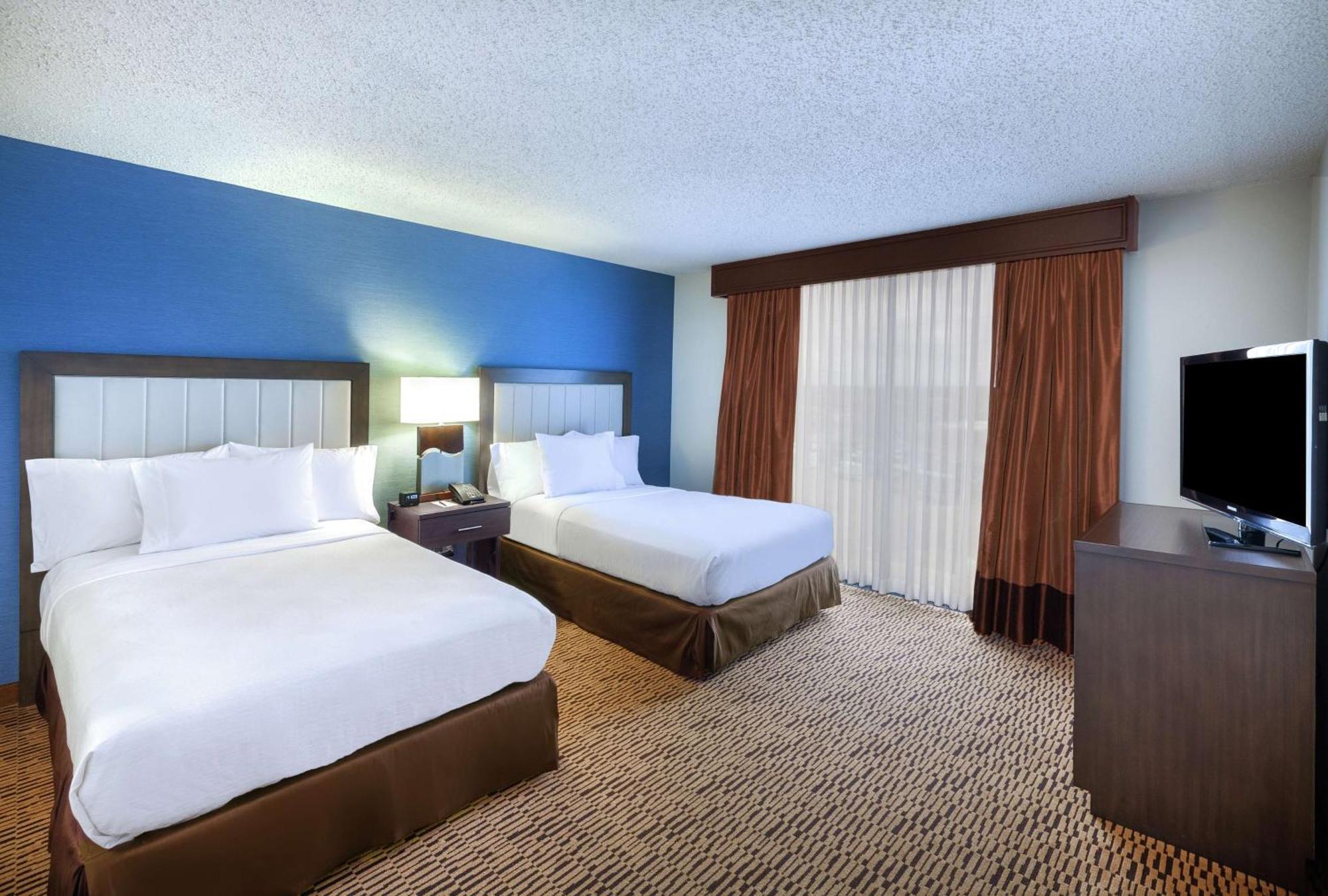 Embassy Suites By Hilton Dallas Market Center Екстериор снимка